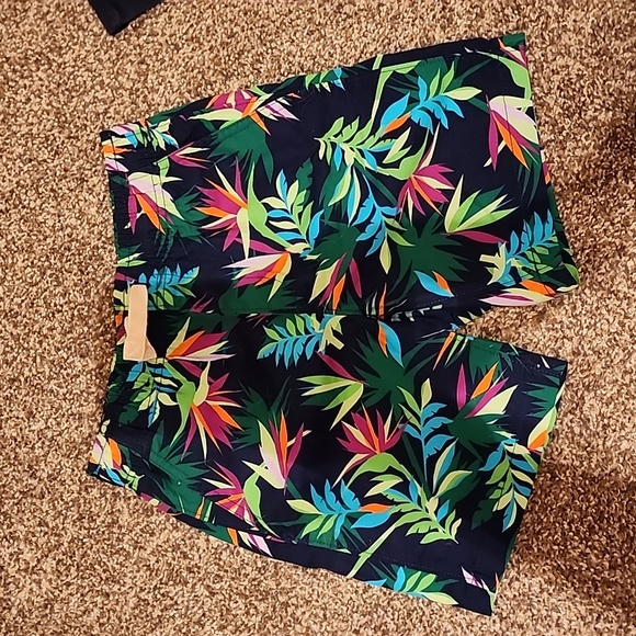 Lands End Small (6-7) Boys swim trunks - Picture 1 of 3